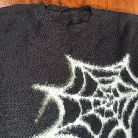 Super Soft Spider Web Perfect for Halloween Sweater - Picture 11 of 15